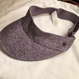 lululemon visor (one size)